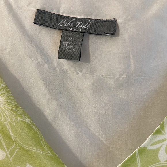 Hula Doll flowing green floral sleeveless dress, size XL, falls below the knee - Picture 5 of 6